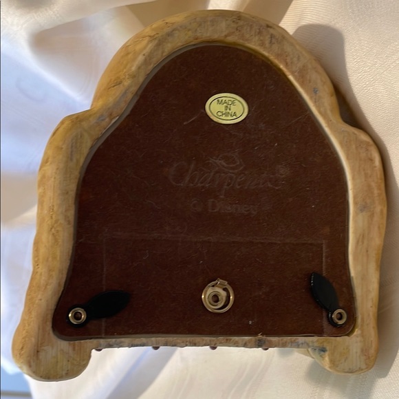 Charming 3D Winnie The Pooh Photo Frame - Tan and Blue - Picture 5 of 5